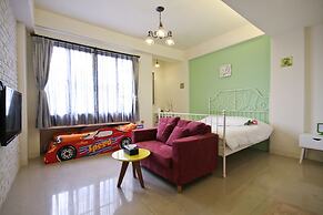 Q House