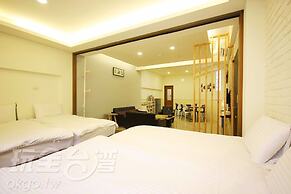 Q House