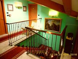 Hotel Lion