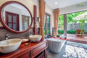 Silk Sense Hoi An River Resort