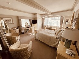 Nuthurst Grange Country House Hotel