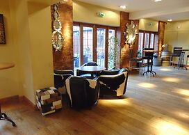 Nuthurst Grange Country House Hotel