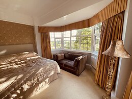 Nuthurst Grange Country House Hotel