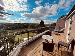 Nuthurst Grange Country House Hotel