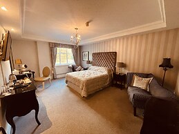 Nuthurst Grange Country House Hotel
