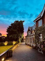 Nuthurst Grange Country House Hotel