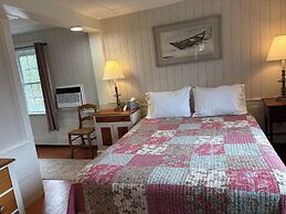 Hawks House Inn