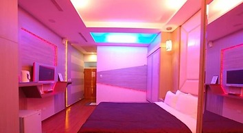 Cherry Blossom Motel