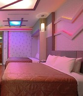 Cherry Blossom Motel