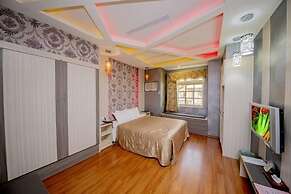 Cherry Blossom Motel