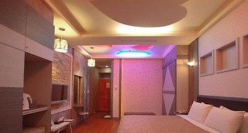 Cherry Blossom Motel