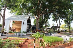 Lumluek Boutique Resort