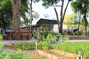 Lumluek Boutique Resort