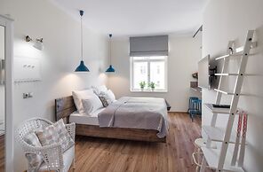 Mordecai Twelve Apartments by Prague Residences