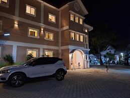 Pagudpud Rinnovati Beach Resort
