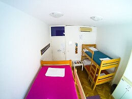 Whole Wide World Hostel & Bar