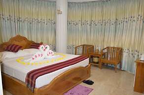 Kayah Golden Hill Hotel