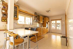 Pineapple Surf House - Hostel