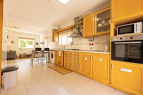 Pineapple Surf House - Hostel