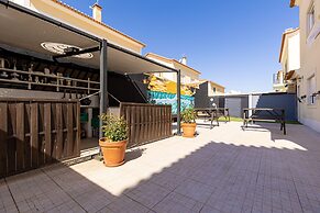 Pineapple Surf House - Hostel