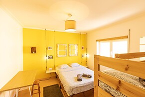 Pineapple Surf House - Hostel