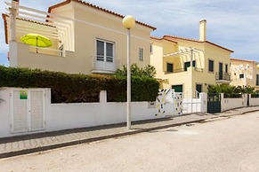 Pineapple Surf House - Hostel