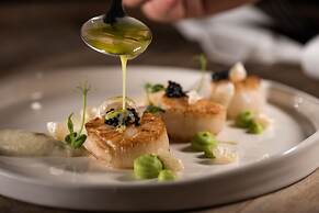 Mythical Blue Luxury Suites