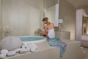 Mythical Blue Luxury Suites