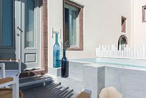 Mythical Blue Luxury Suites