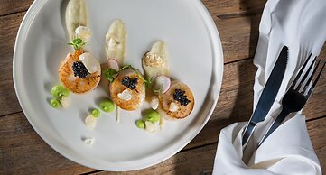 Mythical Blue Luxury Suites