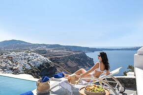 Mythical Blue Luxury Suites