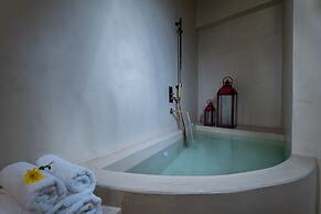 Mythical Blue Luxury Suites