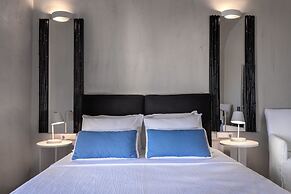 Mythical Blue Luxury Suites