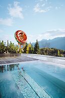 NIDUM - Casual Luxury Hotel