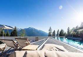 NIDUM - Casual Luxury Hotel