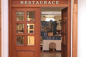 Babiččina Zahrada Penzion & Restaurace