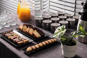 Athenian Riviera Hotel & Suites