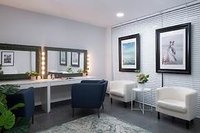 Athenian Riviera Hotel & Suites