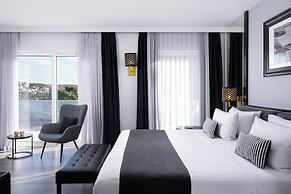 Athenian Riviera Hotel & Suites