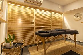 Athenian Riviera Hotel & Suites