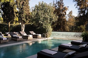 Athenian Riviera Hotel & Suites