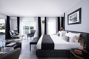 Athenian Riviera Hotel & Suites