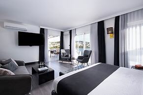 Athenian Riviera Hotel & Suites