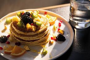 Athenian Riviera Hotel & Suites