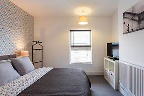 Ashton House, Luton - inhabit short stays