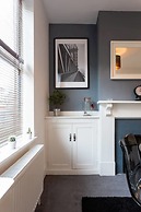 Ashton House, Luton - inhabit short stays