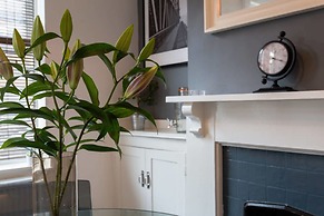 Ashton House, Luton - inhabit short stays