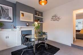 Ashton House, Luton - inhabit short stays