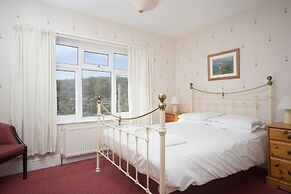 The Sun Bay Hotel & Restaurant