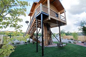 The Escape to East Zion